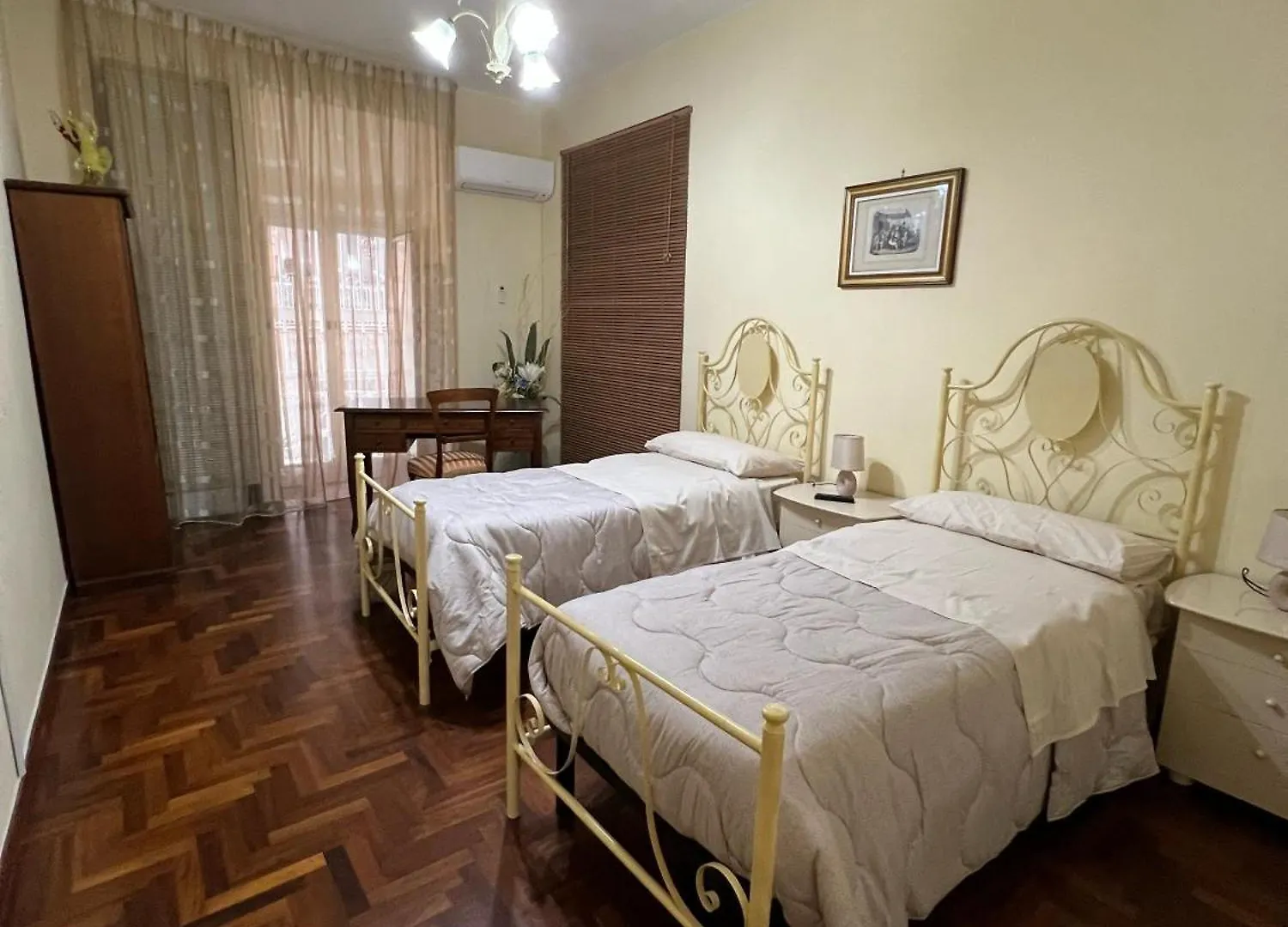 Oasi Carlo III Apartment Naples